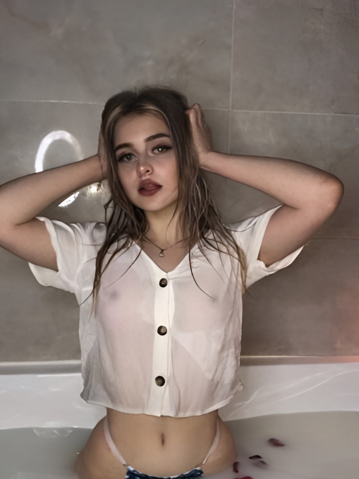 Илона привлекальеная девушка из Екатеринбурга цена от 5000 руб