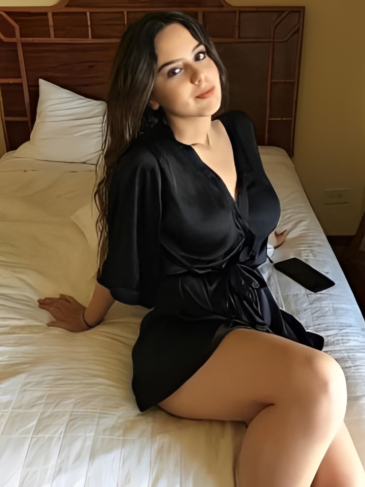 Виталина привлекальеная девушка из Екатеринбурга цена от 10000 руб