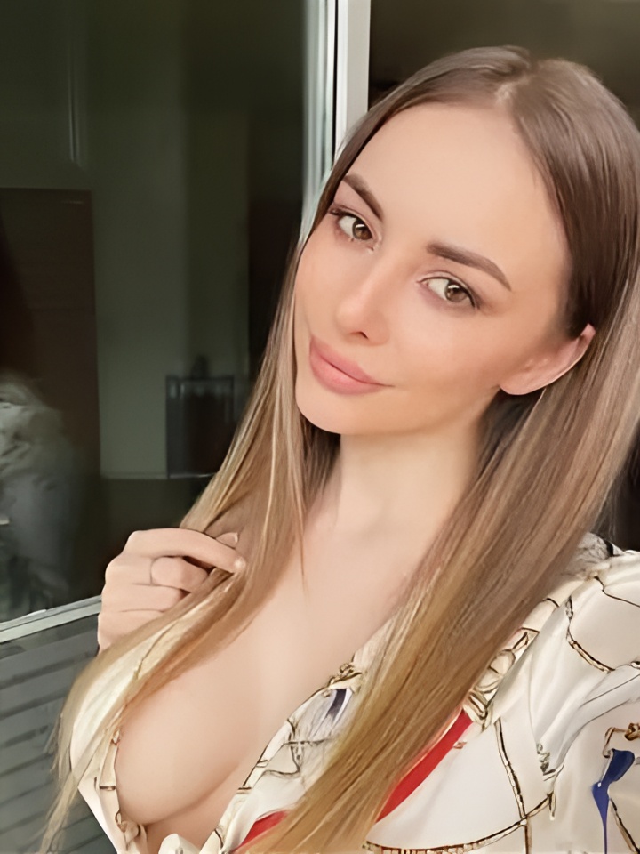 Юна привлекальеная девушка из Екатеринбурга цена от 3000 руб