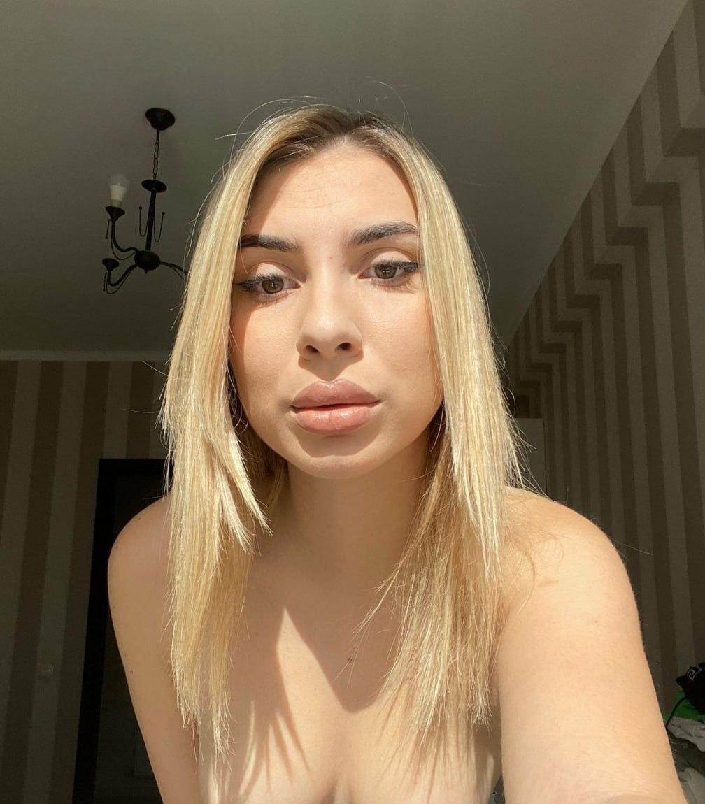 Катька привлекальеная девушка из Екатеринбурга цена от 6000 руб