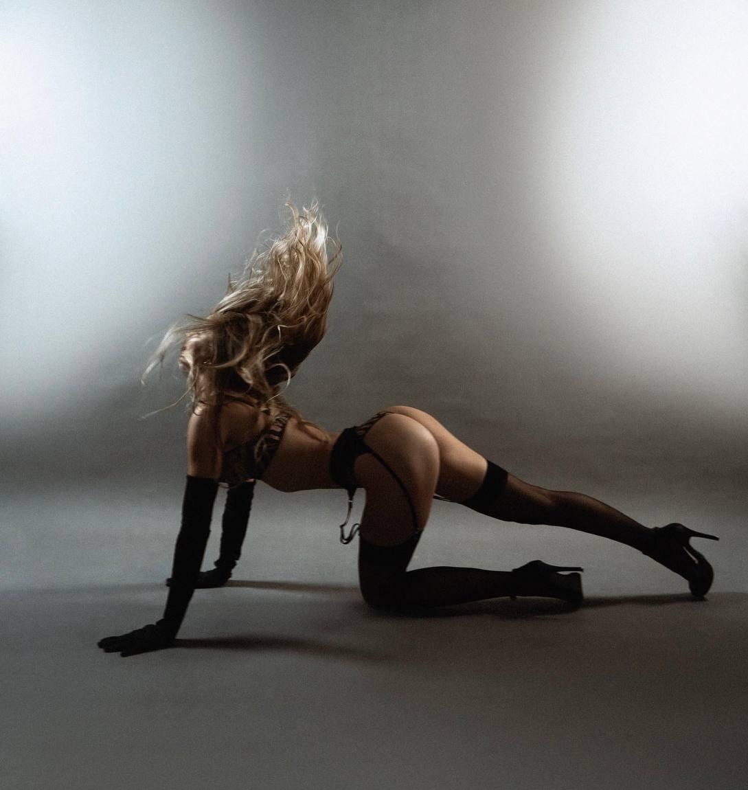 Даша привлекальеная девушка из Екатеринбурга цена от 4000 руб