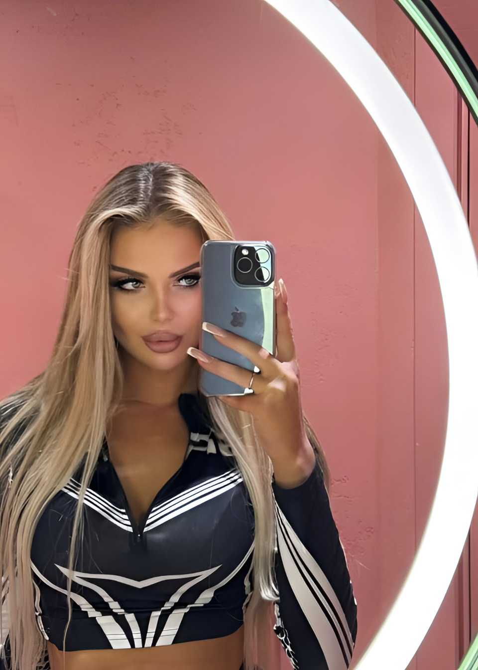 Индивидуалка АЛЁНУШКА BEST GERL, доступна для личного знакомства от 18000 руб