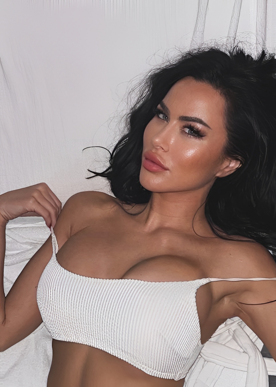 АВРОРА ТОП привлекательная девушка из Екатеринбурга цена от 18000 руб