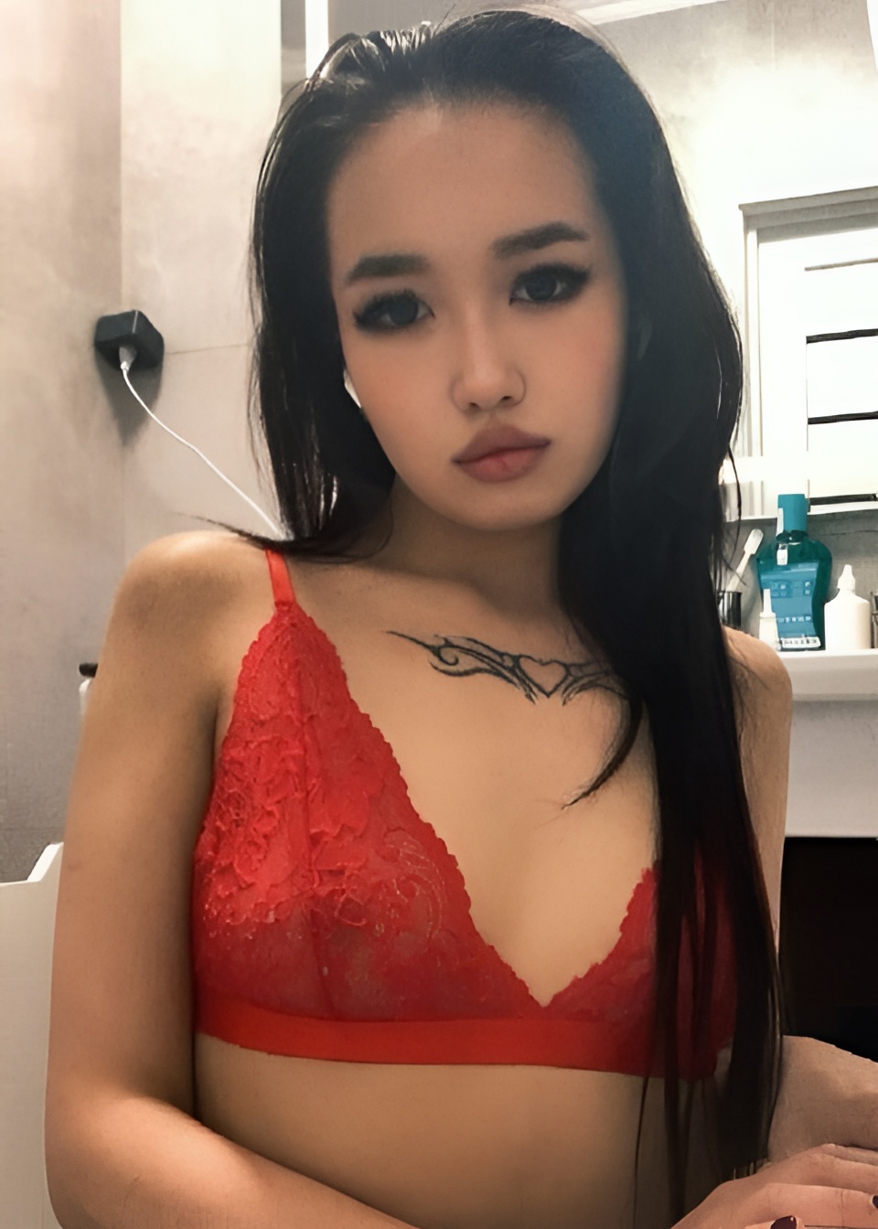 Дарина привлекательная девушка из Екатеринбурга цена от 17000 руб