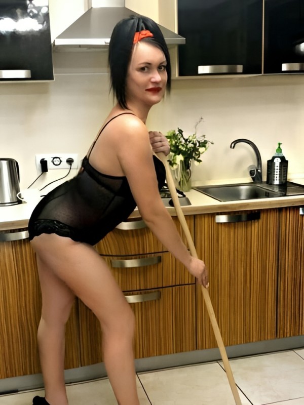 Каролина привлекательная девушка из Екатеринбурга цена от 1500 руб