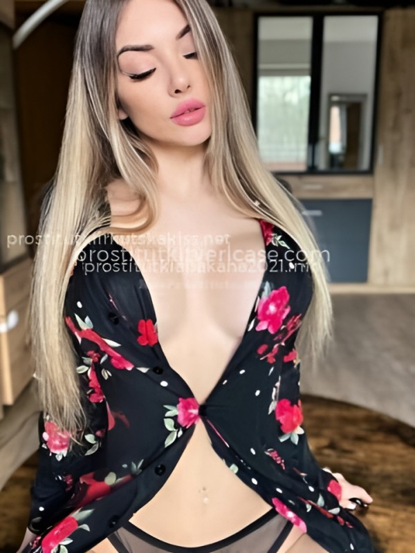 Тая привлекательная девушка из Екатеринбурга цена от 3000 руб