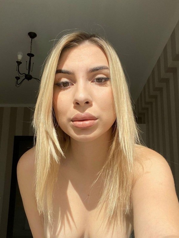 Катька привлекательная девушка из Екатеринбурга цена от 6000 руб