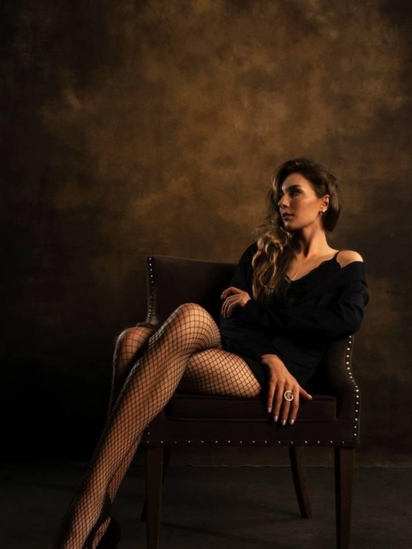 Зарина привлекательная девушка из Екатеринбурга цена от 5000 руб